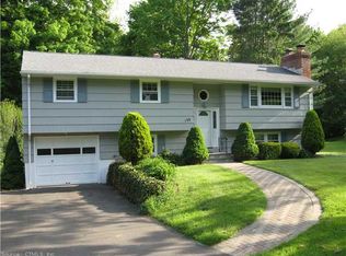 138 Clintonville Rd, Northford, CT 06472