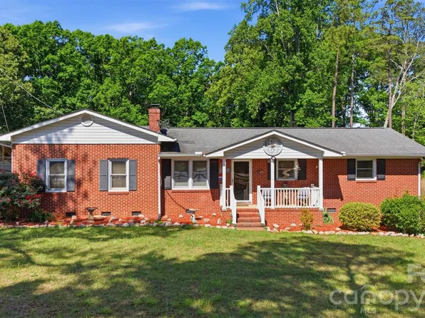 1935 Lowrys Hwy, Chester, SC 29706
