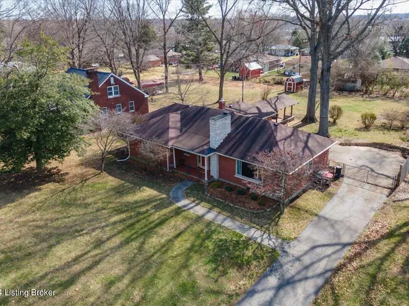 2204 Bashford Manor Ln, Louisville, KY 40218