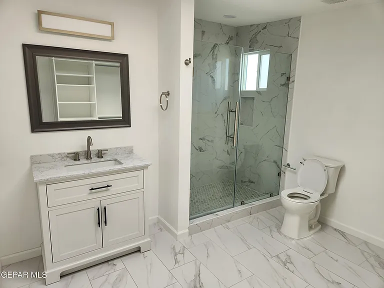 6728 Amposta Dr — Photo 18
