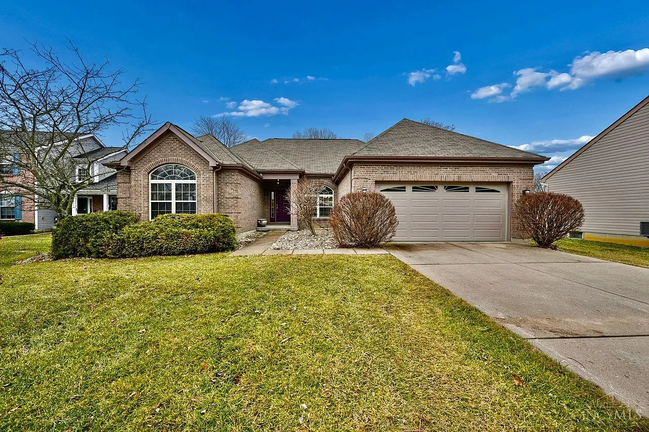3653 Legend Oaks Dr photo 1