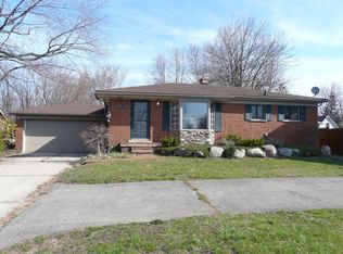 5218 Elizabeth Lake Rd, Waterford, MI 48327