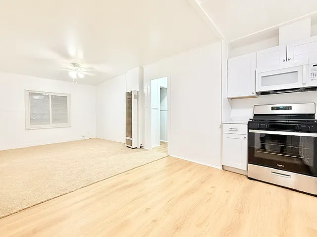 731 San Jose Pl — Photo 2