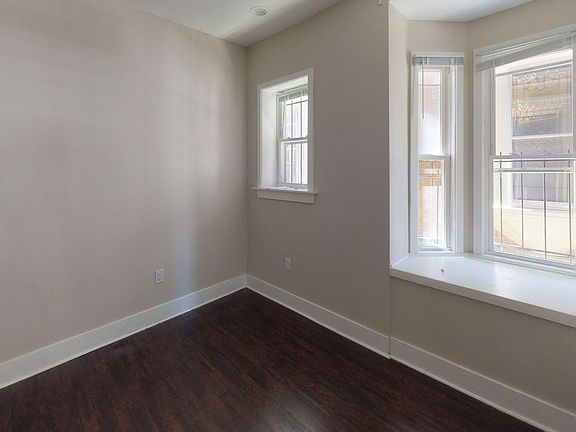 4th image of 4426 Pine St APT 1F