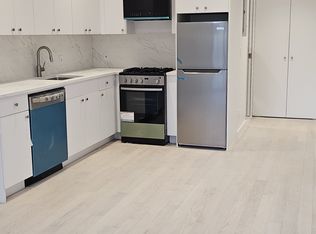 107 Mott St #2F, New York, NY 10013