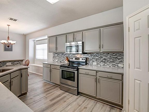 2nd image of 5920 Blue Spruce Ln