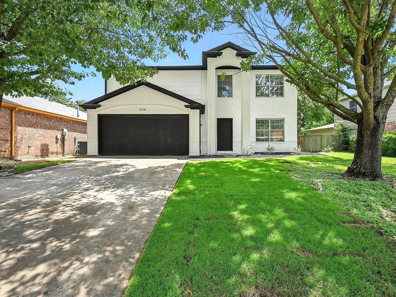4 bed, 2180 sqft, $2,400 — Photo 1
