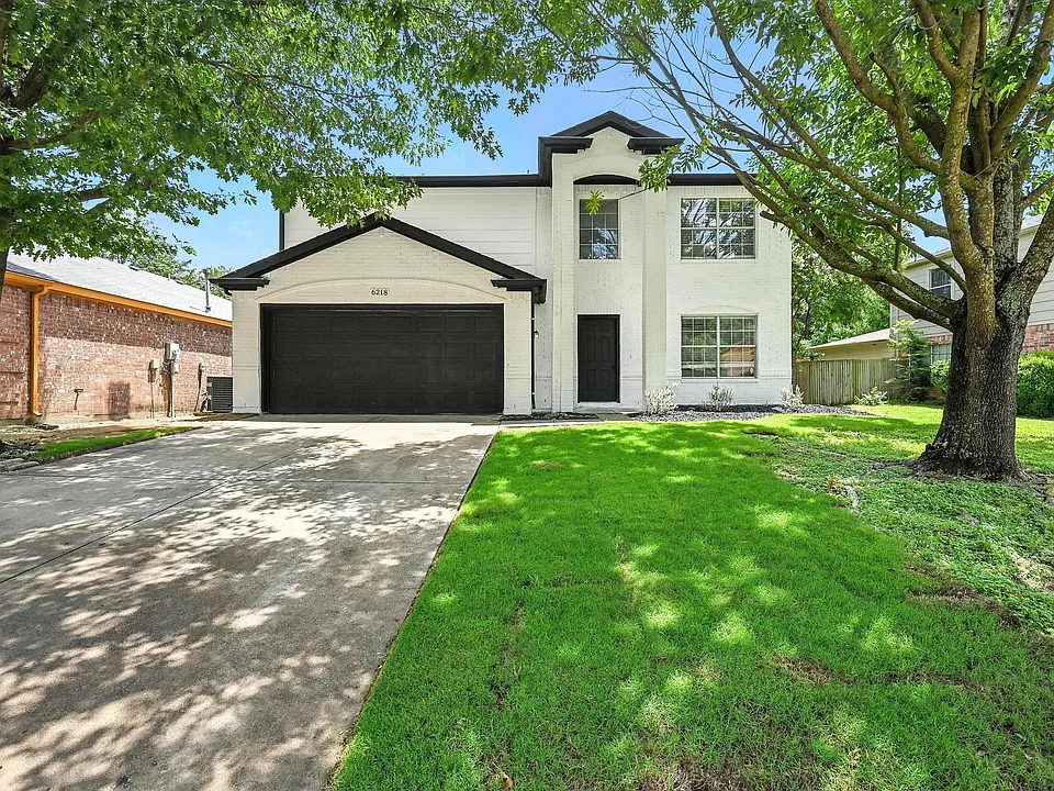 6218 Everglade Rd
