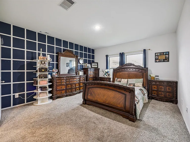 5102 Hedgerose Ln — Photo 14