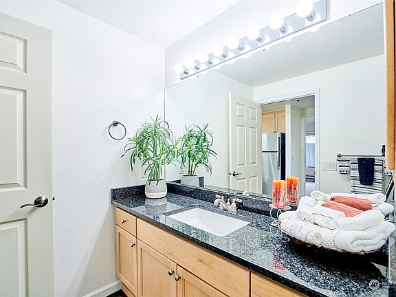 2nd image of 15345 Sunwood Boulevard #D203
