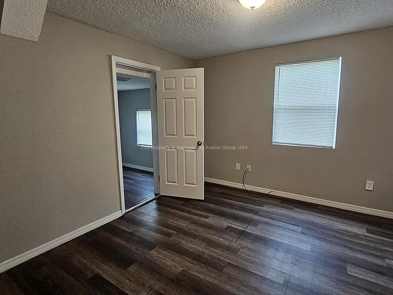 10875 Biscayne Blvd — Photo 3