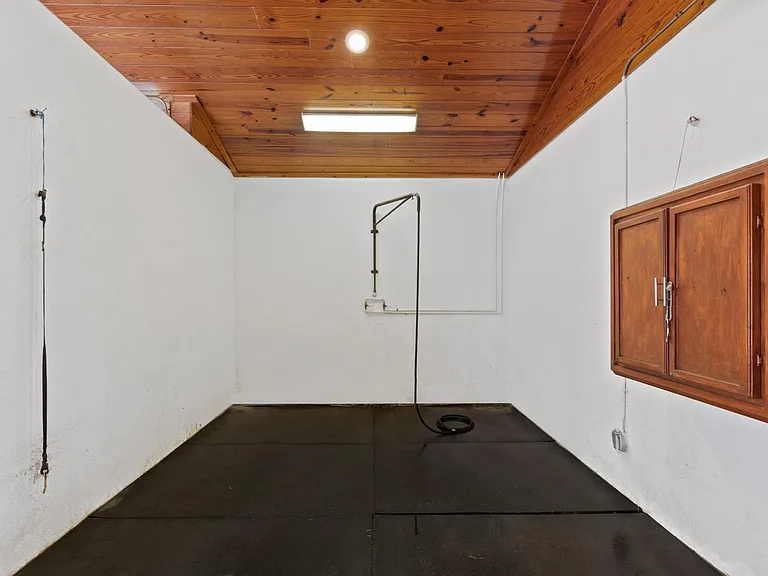 4751 S South Rd — Photo 15