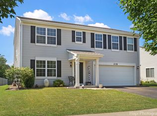 218 Minuet Cir, Volo, IL 60073