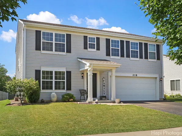 218 Minuet Cir, Volo, IL 60073
