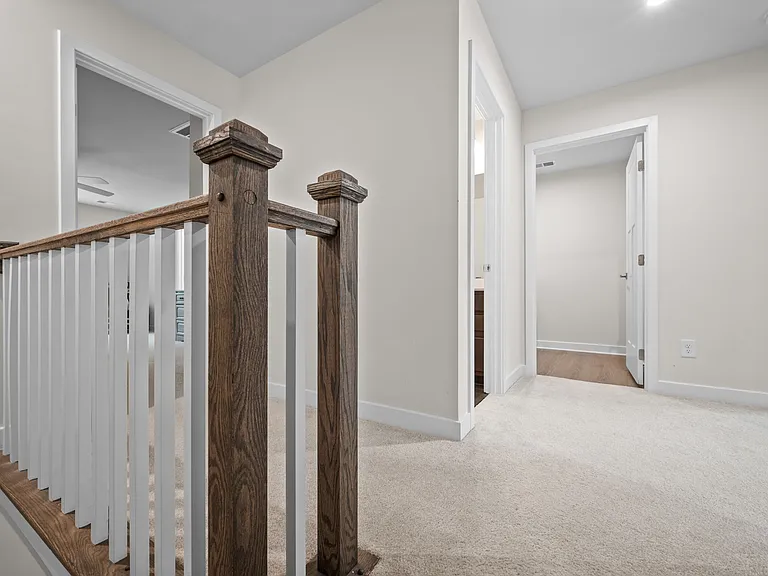1051 Crescent Cove Ln — Photo 23
