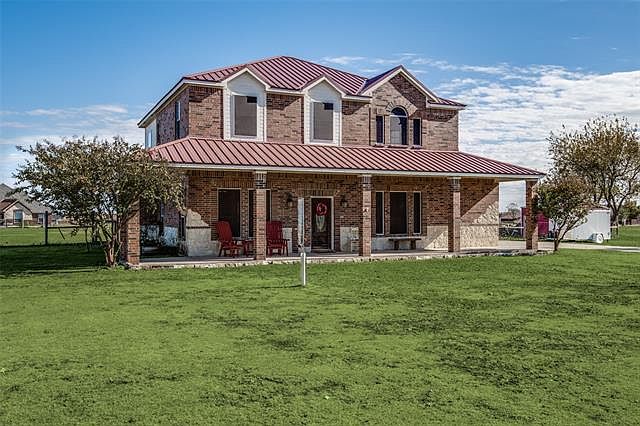 1st image of 720 Peggy Ln