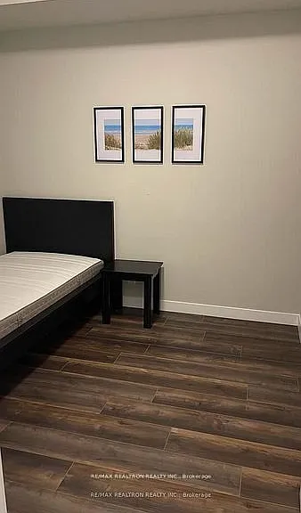 15 Queen St S #1001 — Photo 9