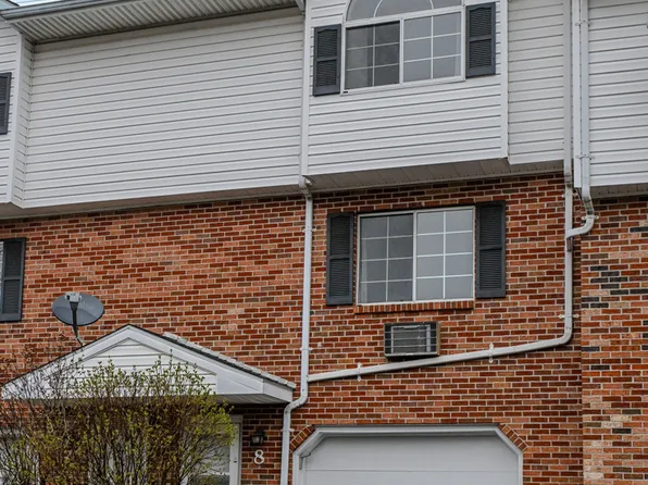 24 Blueridge Drive #L8, Waterbury, CT 06704