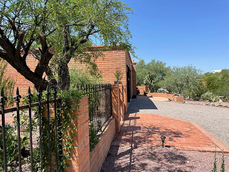 5830 E Calle Del Ciervo — Photo 64