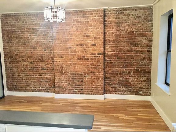 3rd image of 354 E 89th St APT 2R