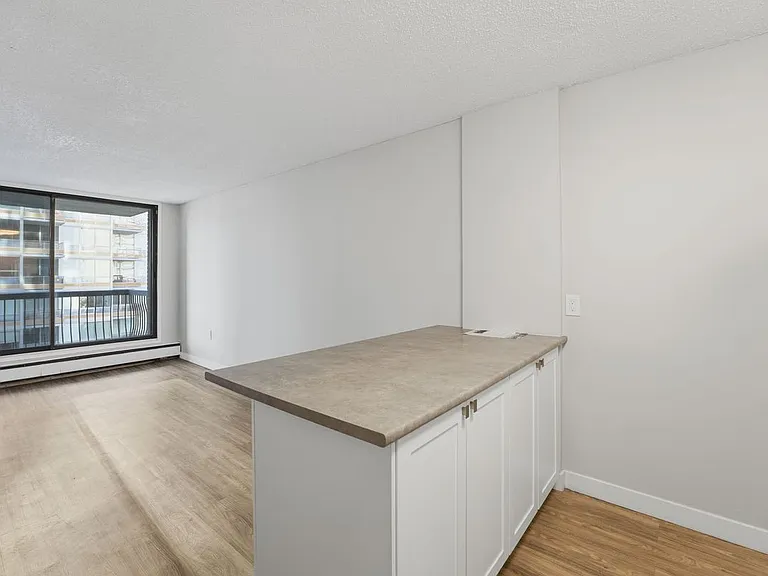 605 13th Ave SW — Photo 31
