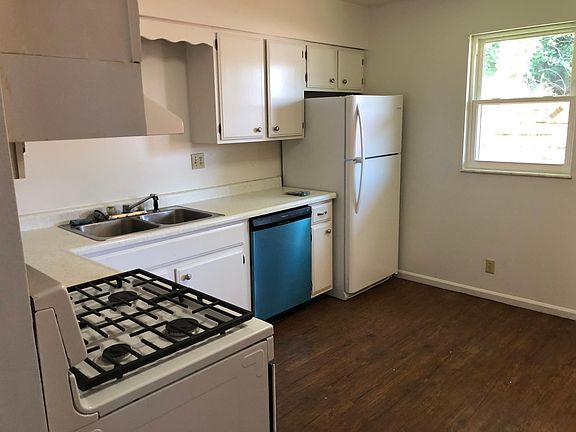 3rd image of 608 W Virginia Ave APT 2