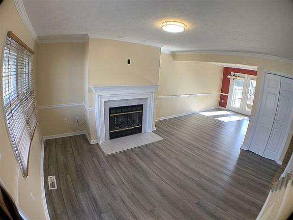 3rd image of 1100 Robin Hood Ct