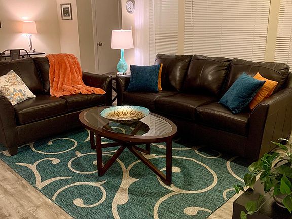 Cozy and Inviting Living Room