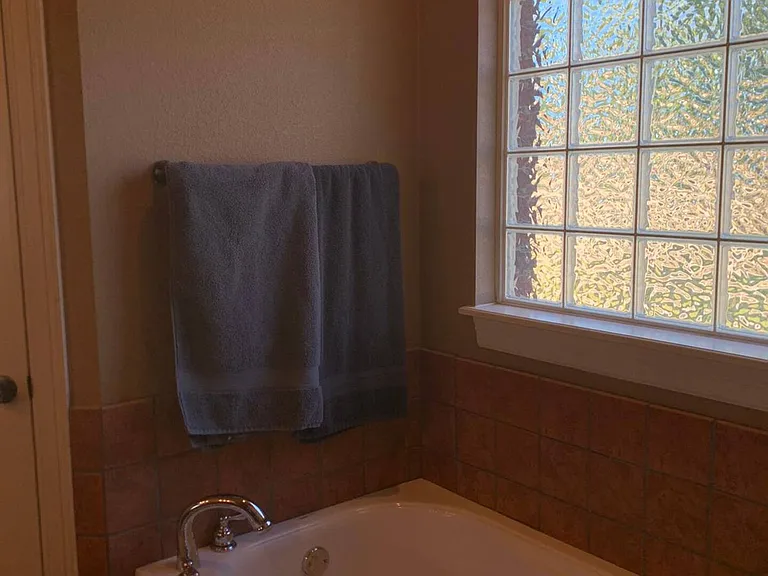 803 N Meadowlands Dr — Photo 10