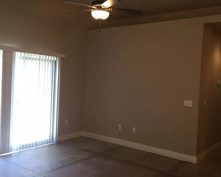 3660 N Tyler Ct — Photo 3