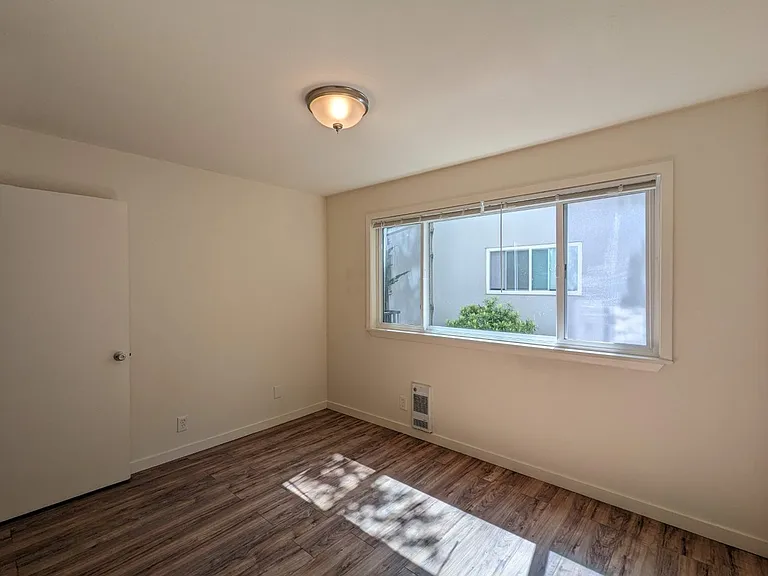 2117 Haste St — Photo 23