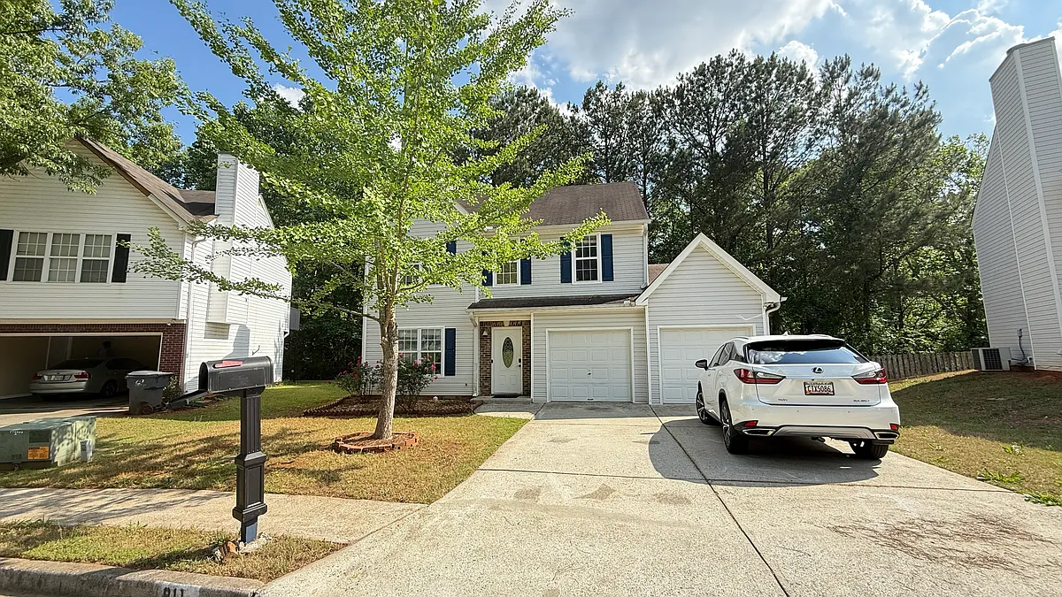 Building Photo - 811 Sugar Oak Ln