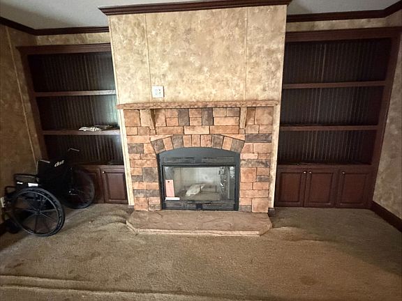 4th image of 124 Tanglewood Dr