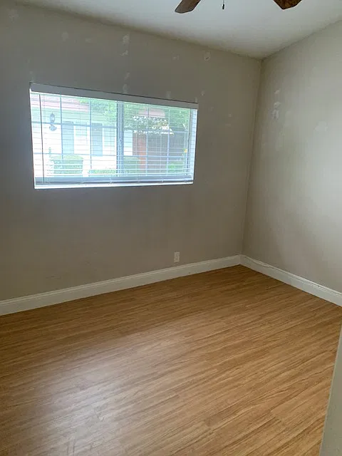 S Vermont Ave, Glendora — Photo 3