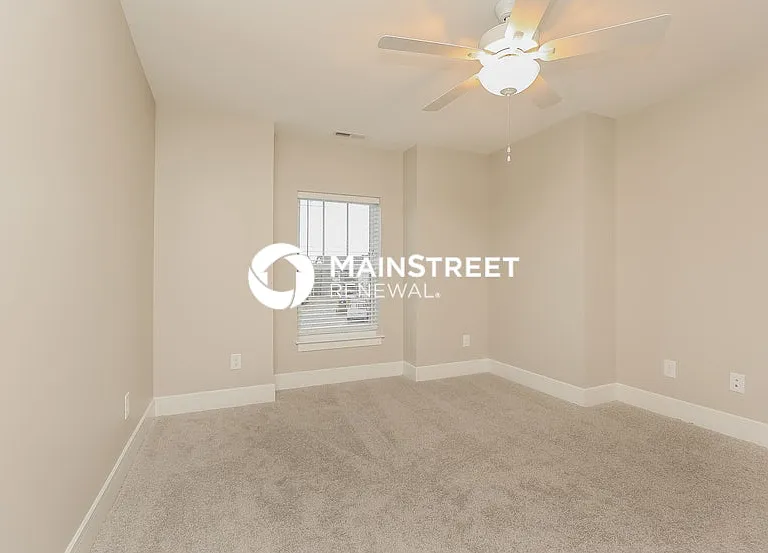 166 Noble Park Cir — Photo 16