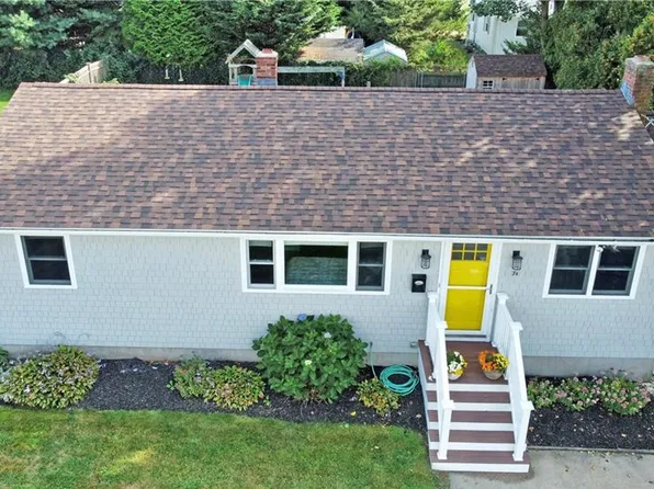 74 Fales Rd, Bristol, RI 02809