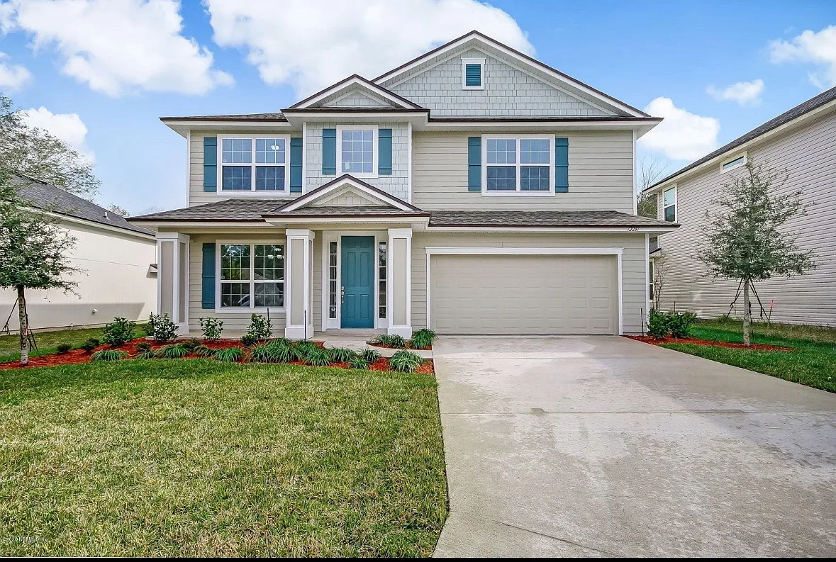 4 bed, 2414 sqft, $2,525 — Photo 1