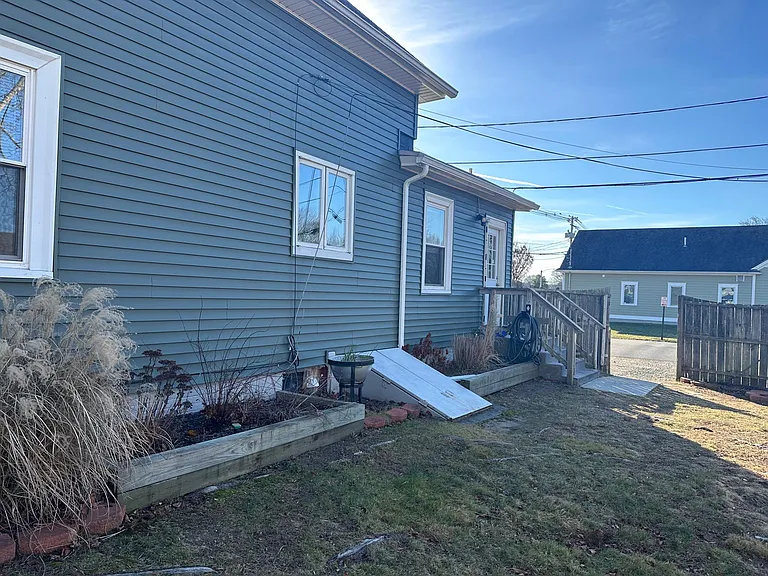 2855 Post Rd #1 — Photo 11