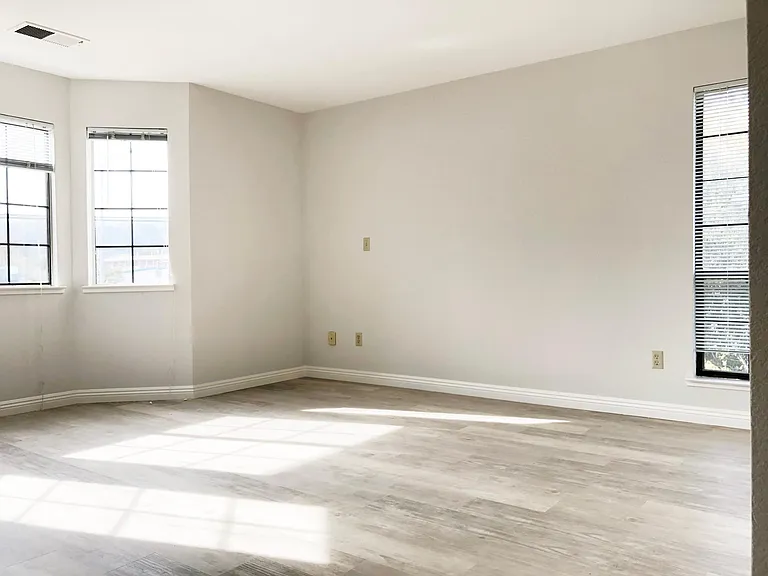 21677 McClellan Rd — Photo 19