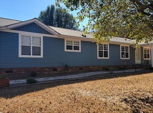 860 Country Ln, Mocksville, NC 27028