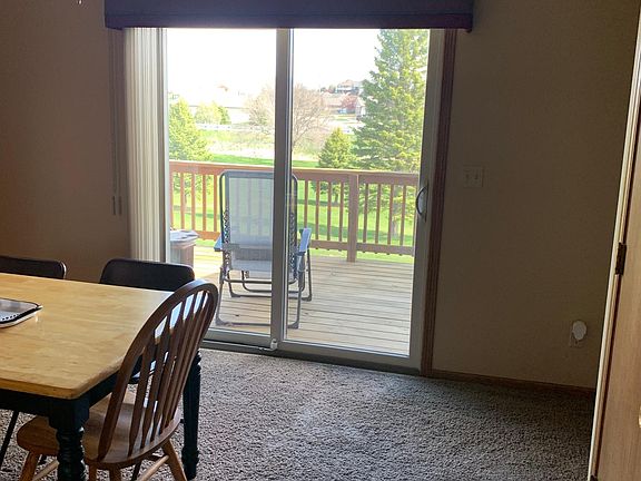 Dining area and upper deck