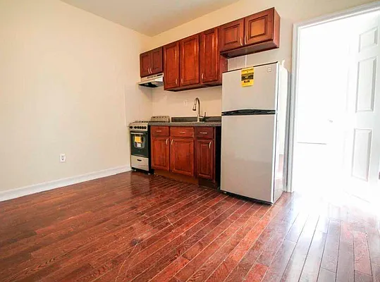 Rented by Ulas Real Estates Inc | media 6