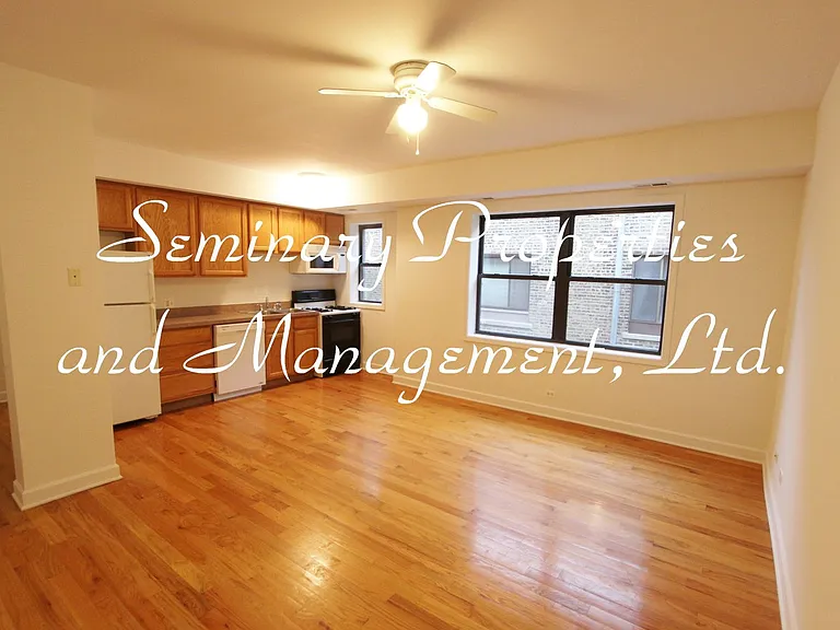 Great apartments in the heart of Uptown, one block from the red line — Photo 35