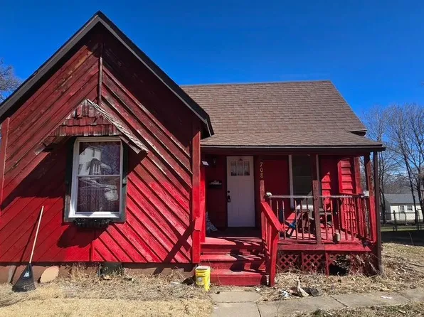 708 Moore St, Festus, MO 63028