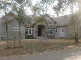 1 Amberwood Ln, Walnut Creek, CA 94598