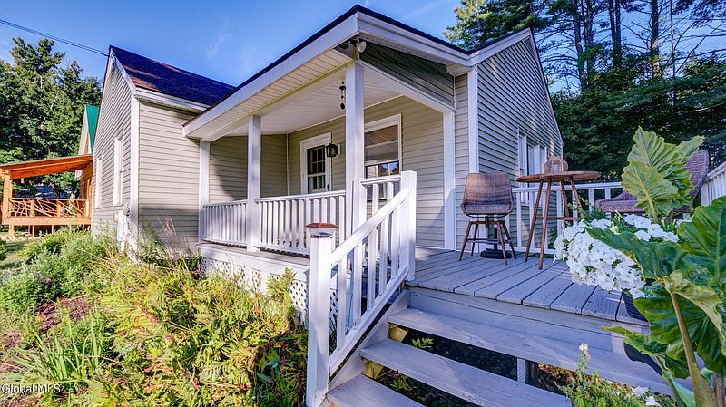 3rd image of 160 Little Amsterdam Road