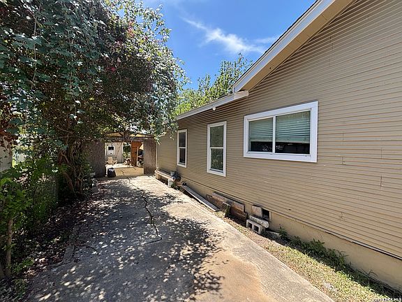 4th image of 1132 W ROSEWOOD AVE