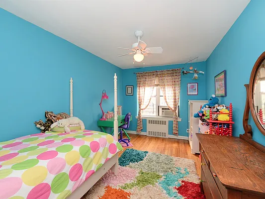 Sold by Century 21 Benjamin Realty | media 32