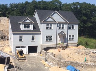 8 Stone Ridge Hts, Melrose, MA 02176