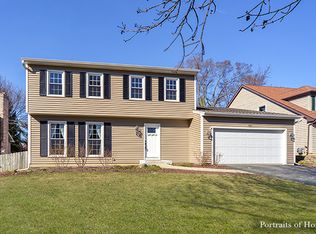 821 Potomac Ave, Naperville, IL 60565